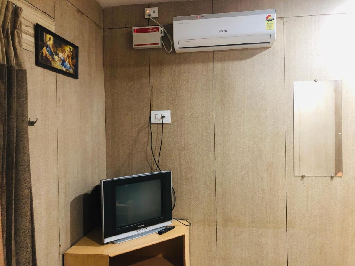 Dharmapuri C M Hotel מראה חיצוני תמונה