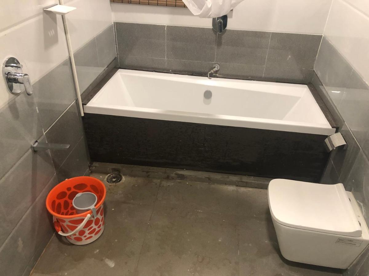 Dharmapuri C M Hotel מראה חיצוני תמונה