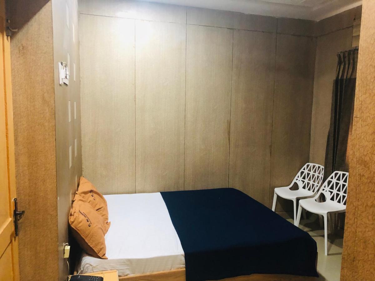 Dharmapuri C M Hotel מראה חיצוני תמונה