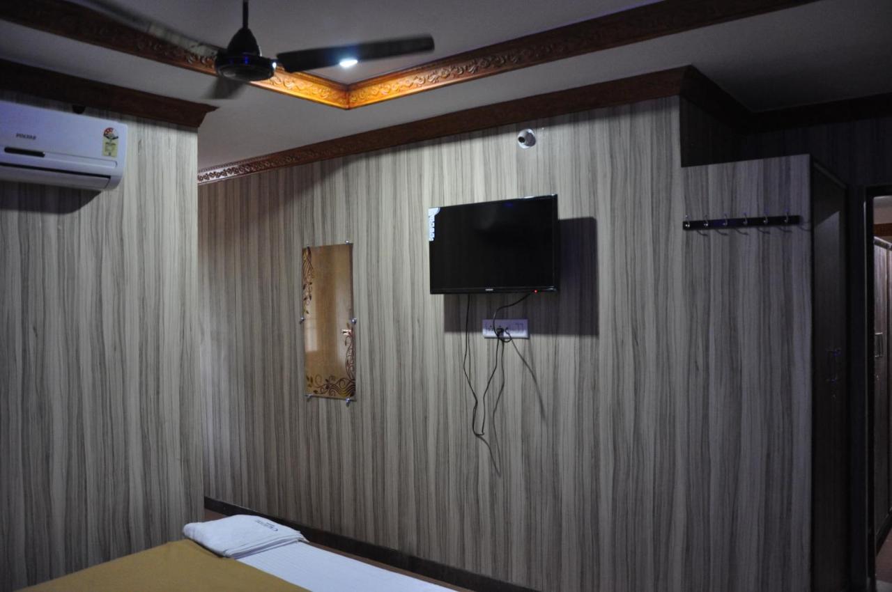 Dharmapuri C M Hotel מראה חיצוני תמונה